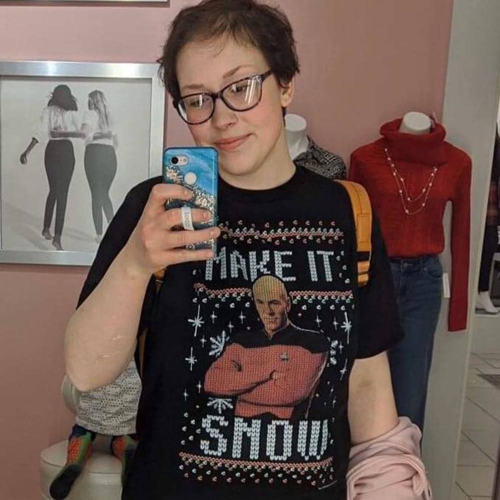 Meet your Posher, Angela